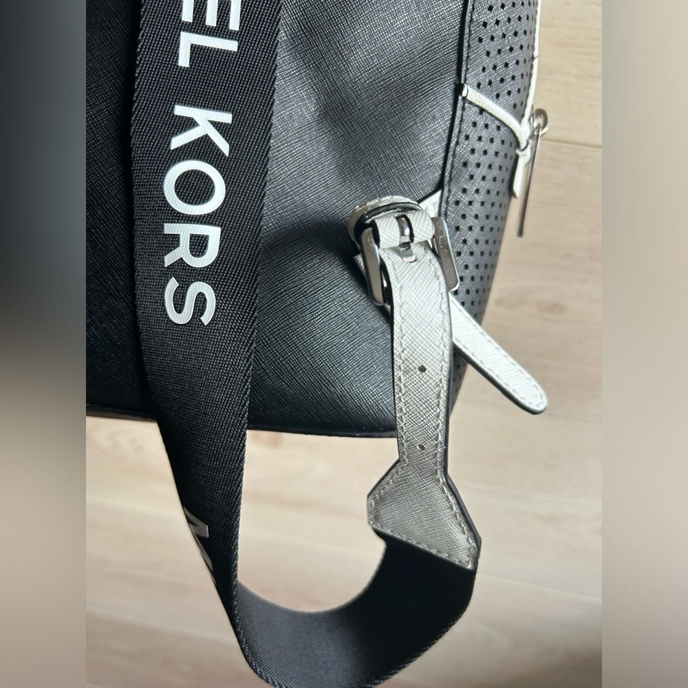 Michael Kors Lacey Medium Leather Backpack - Picture 7 of 15
